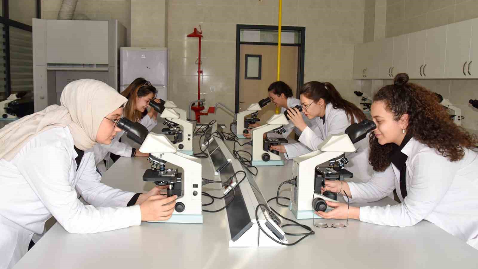 Selçuk Üniversitesi 2025’te bilimsel araştırmadan sosyal alanlara önemli atılımlar gerçekleştirdi