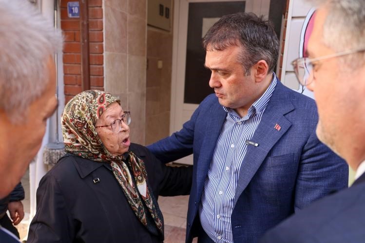 Vali Sözer Gölpazarı’nda esnaf ve vatandaşı dinledi