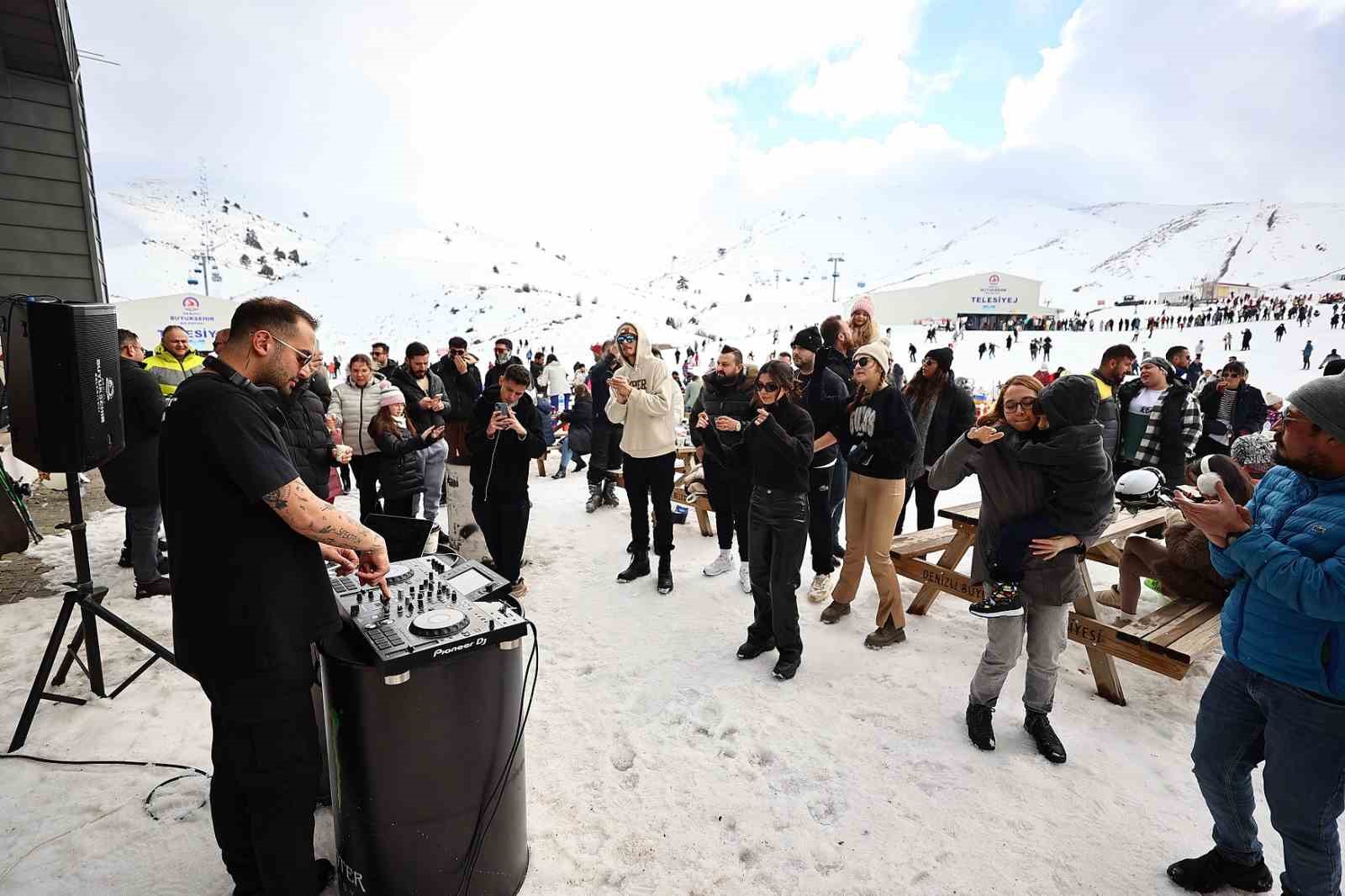 Denizli Kayak Merkezi yeni sezona hazır