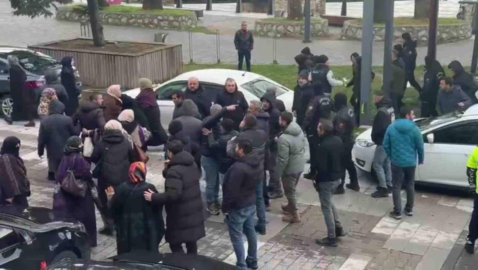 Babaanne ve iki torununun öldüğü cinayetin sanığı, mahkemede kendini savundu