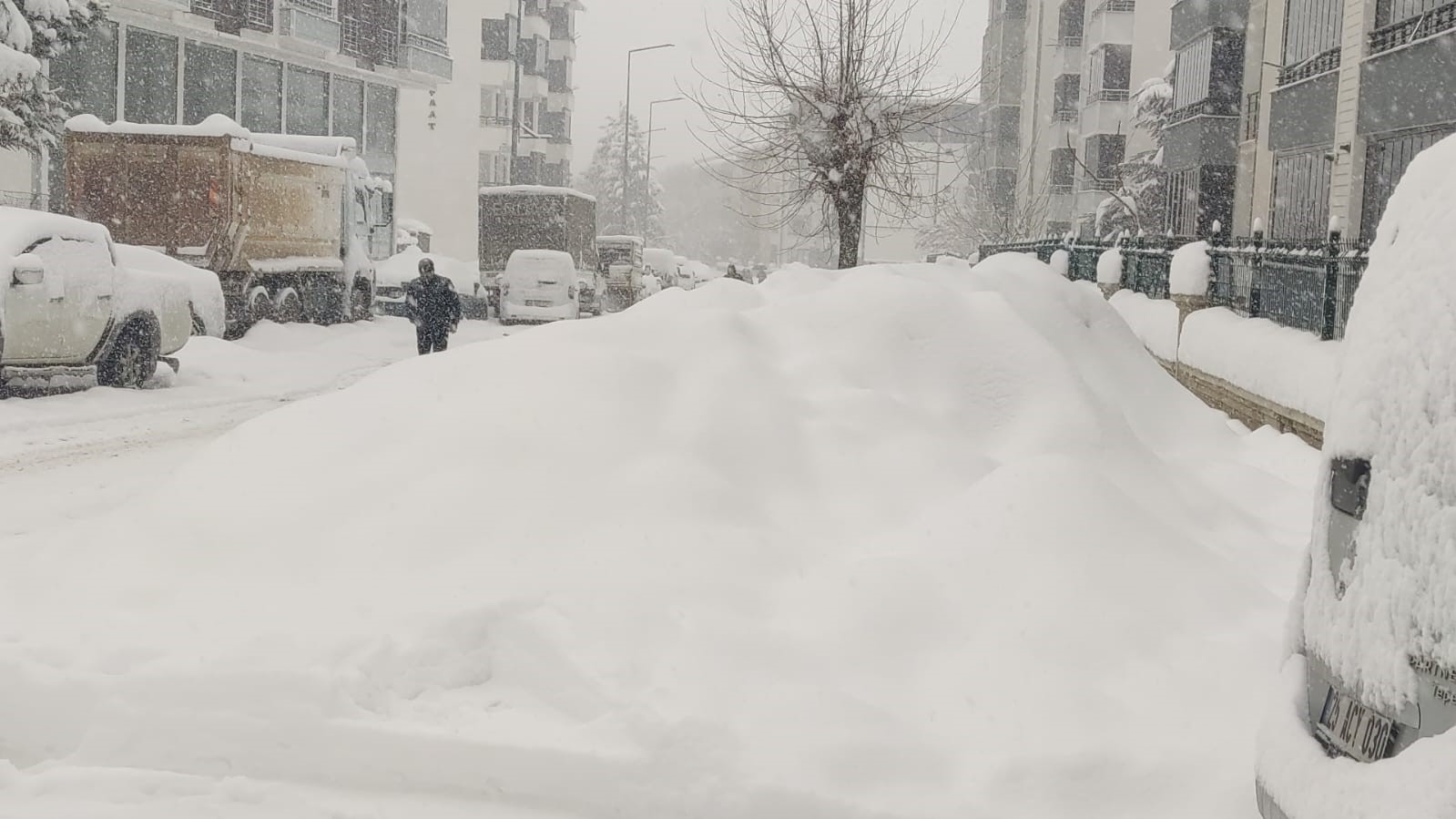 Bingöl’de kar yağışı aralıksız devam ediyor
