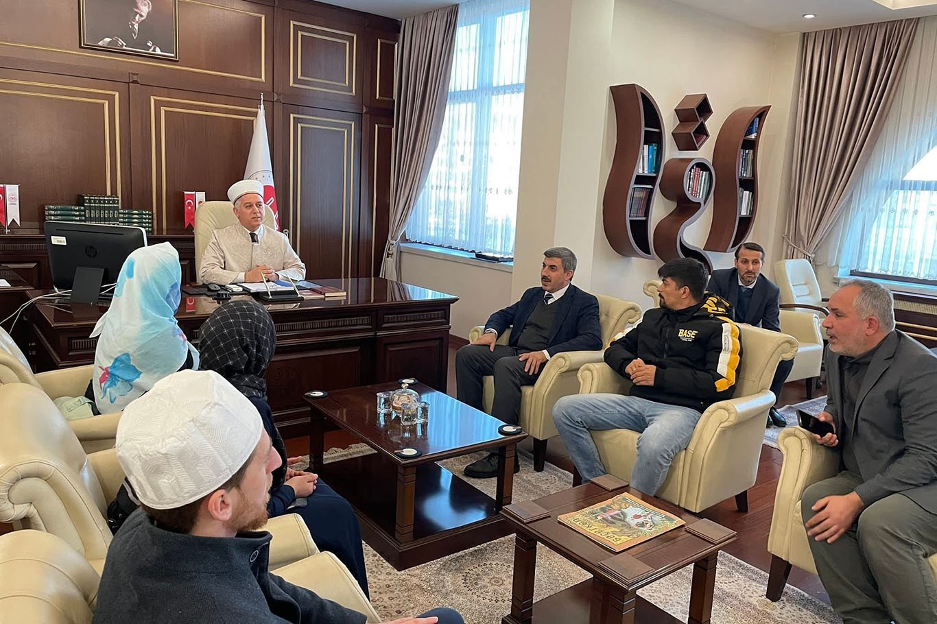 Macar kadın Kur’an-ı Kerim’den etkilenerek Müslüman oldu