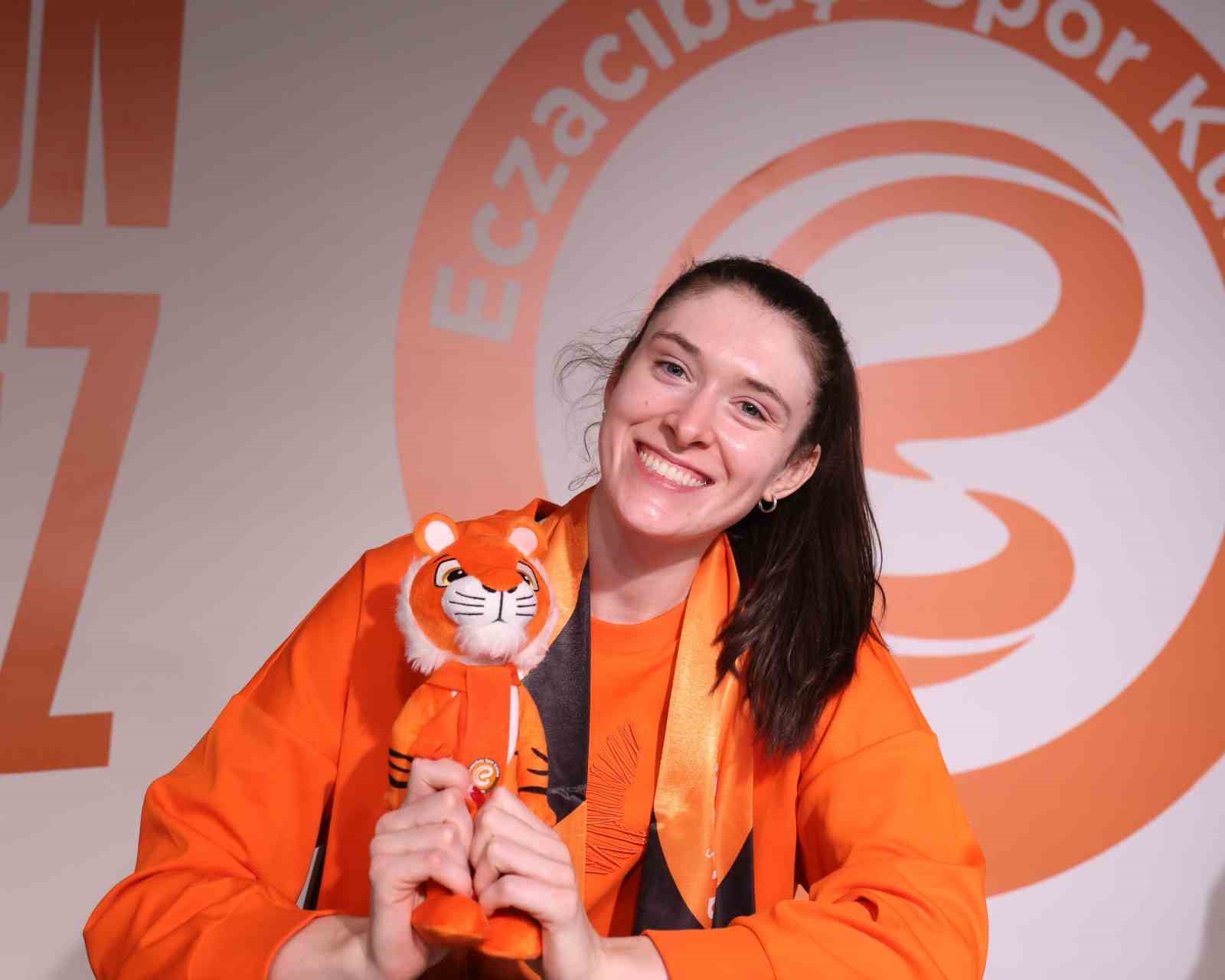 Eczacıbaşı Dynavit, Dana Rettke ile sözleşme yeniledi