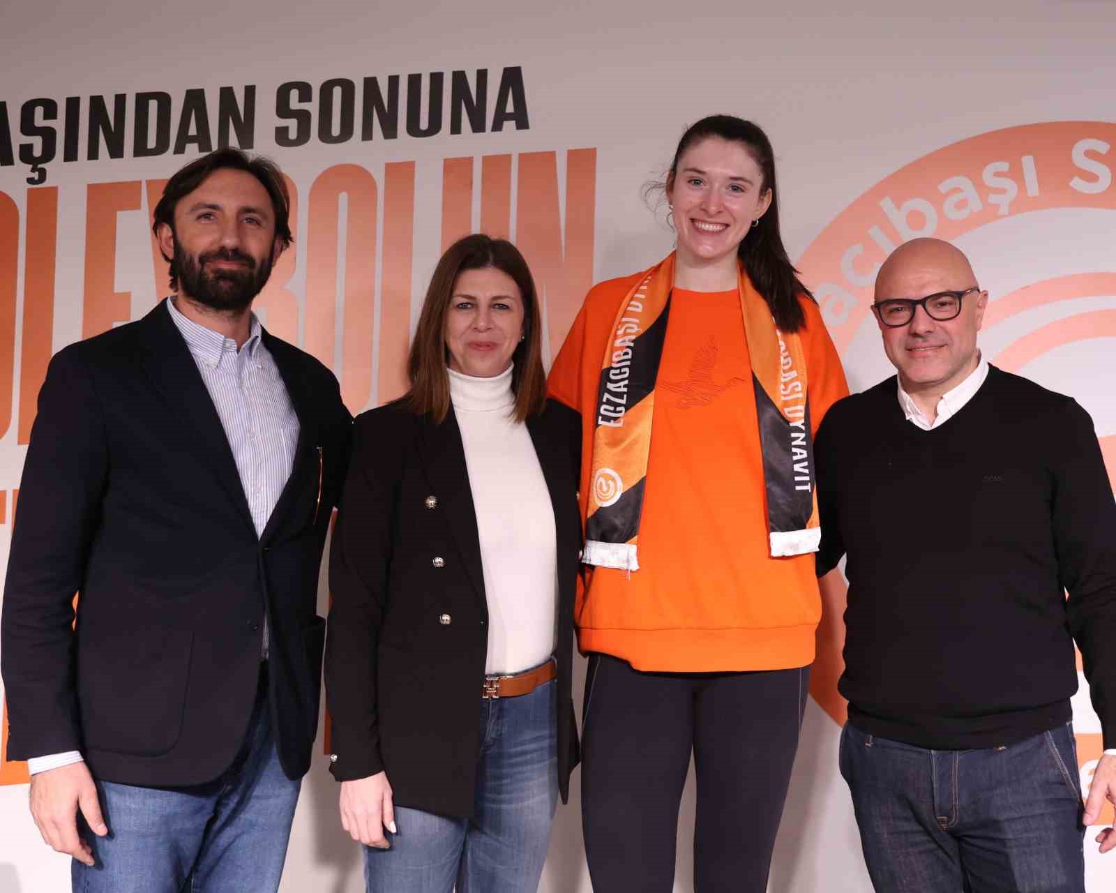 Eczacıbaşı Dynavit, Dana Rettke ile sözleşme yeniledi