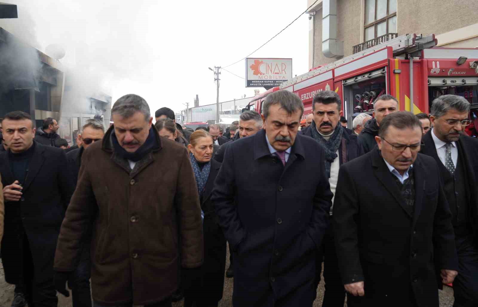 Yangında ölü sayısı 2’ye yükseldi