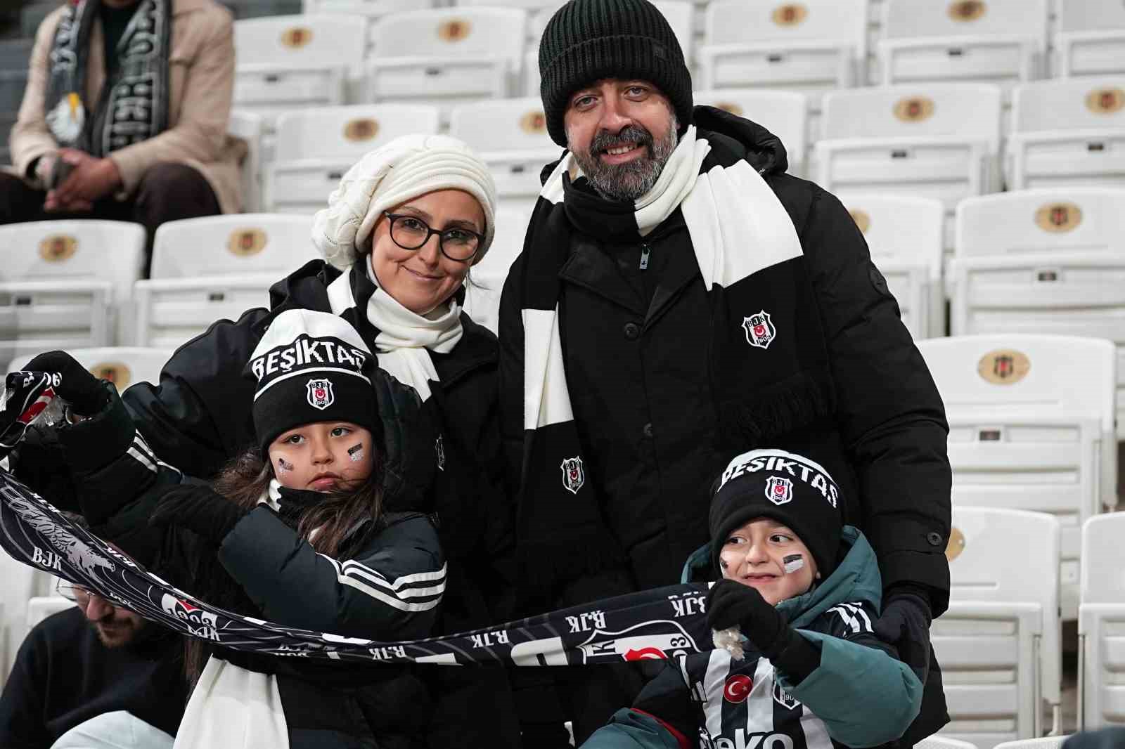 Trendyol Süper Lig: Beşiktaş: 0 - Kayserispor: 0 (Maç devam ediyor)