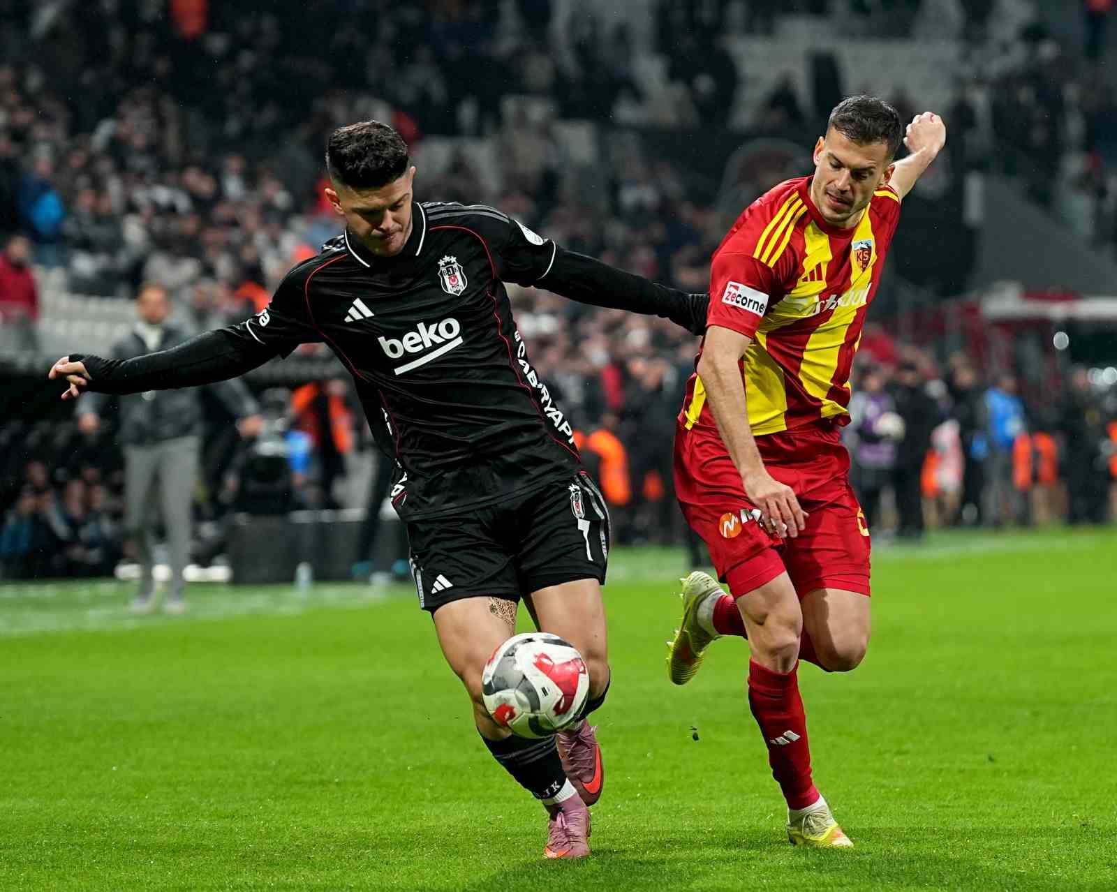 Trendyol Süper Lig: Beşiktaş: 0 - Kayserispor: 0 (Maç devam ediyor)