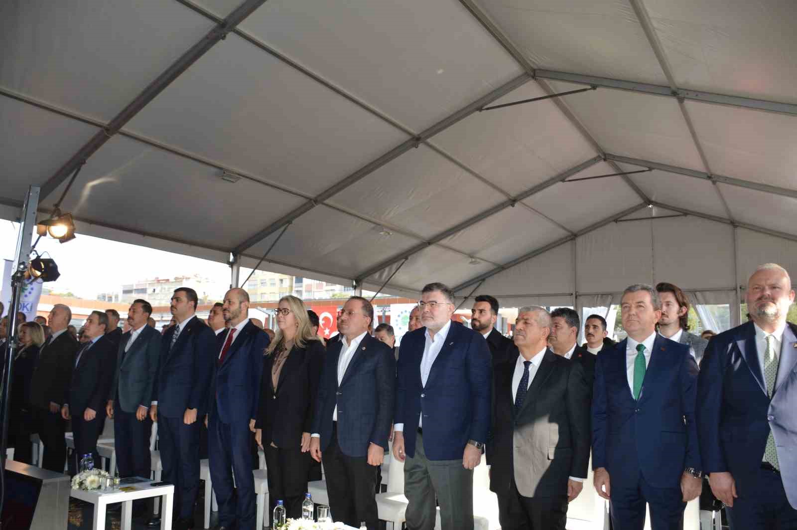 İzmir’in ilk Millet Bahçesi Bergama’da açıldı