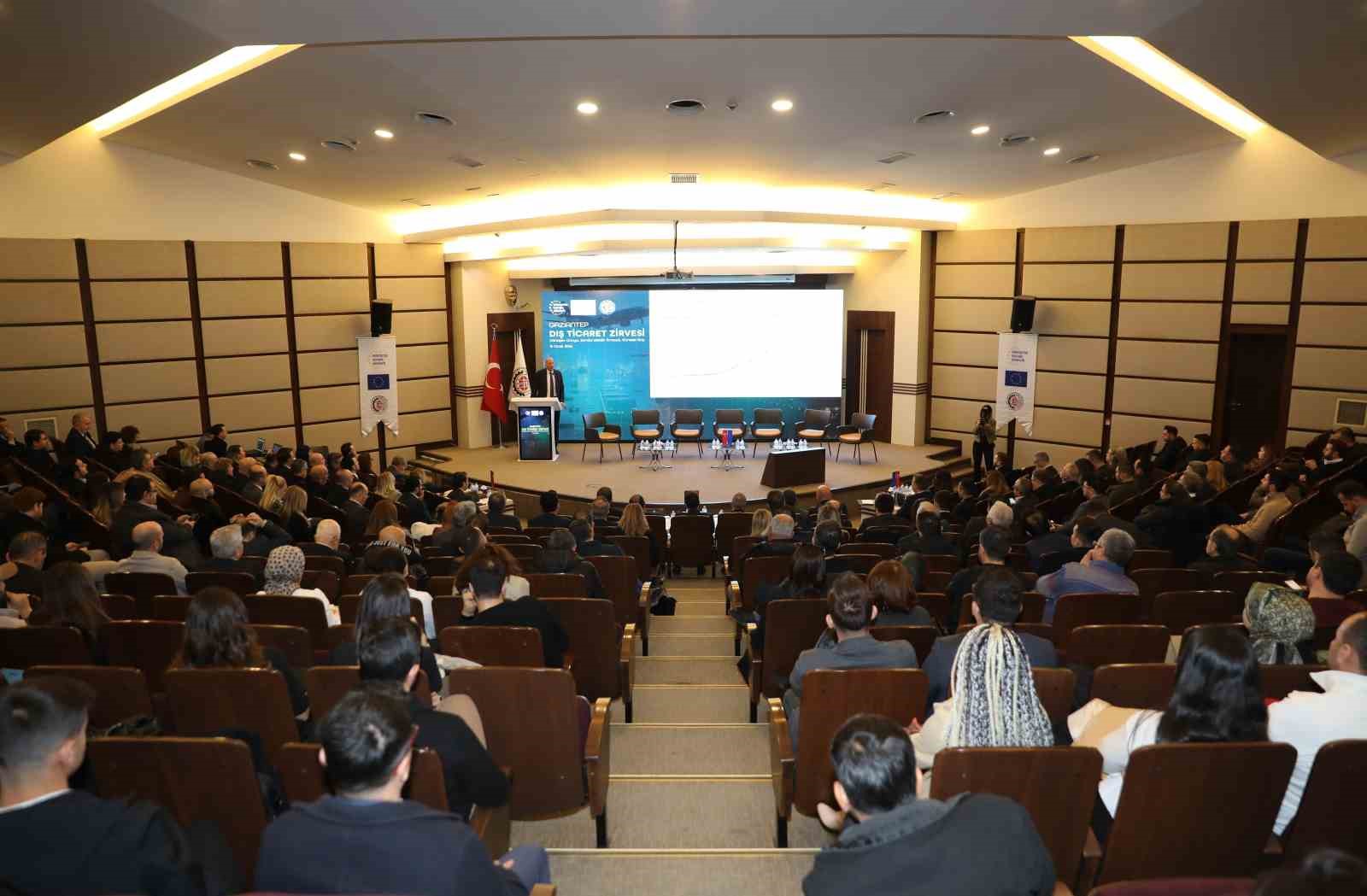 GTO’da küresel ticaretin geleceği konuşuldu