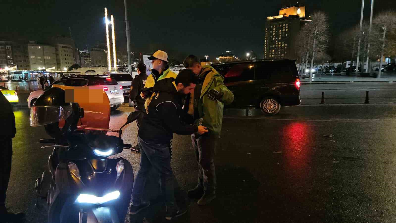 Taksim’de helikopter destekli ’Huzur İstanbul’ uygulaması