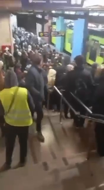 Tellere takılan poşet, Bursa’da binlerce kişiyi yolda bıraktı