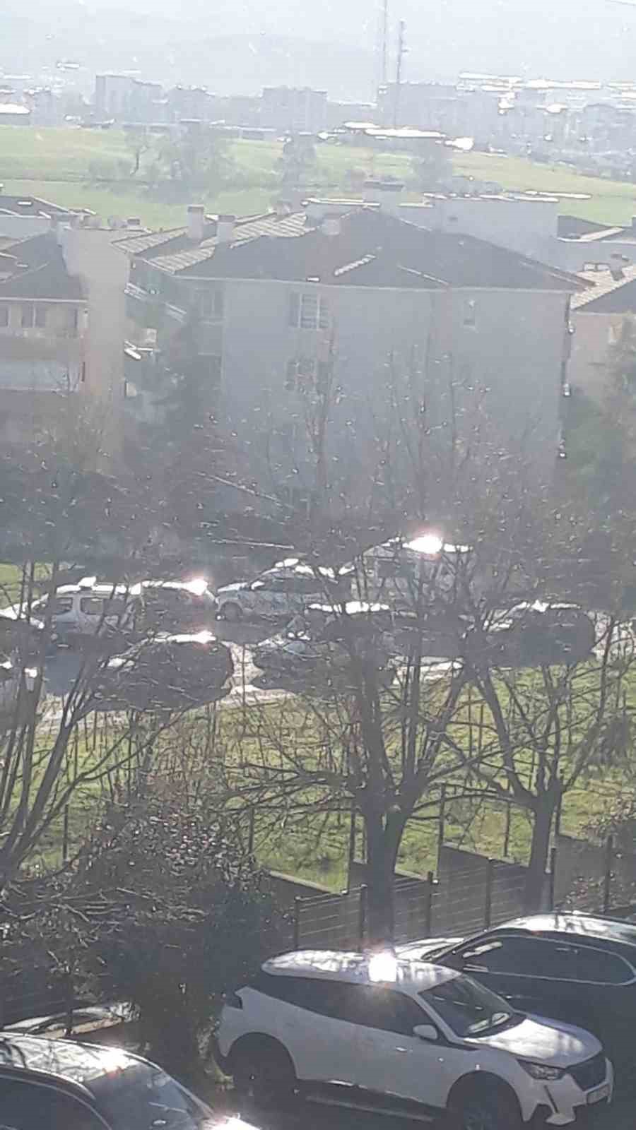 Bursa’da inşaat sahasında patlama kontrolden çıktı... Araçlar, binalar hasar aldı