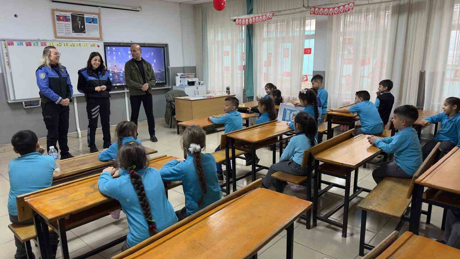 Tekirdağ Emniyeti’nden öğrencilere karne sürprizi