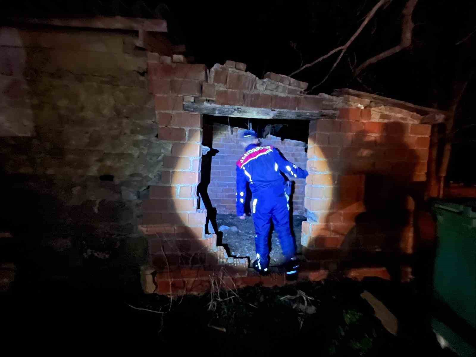 Çanakkale’de çeşitli suçlardan aranan 22 şüpheli yakalandı