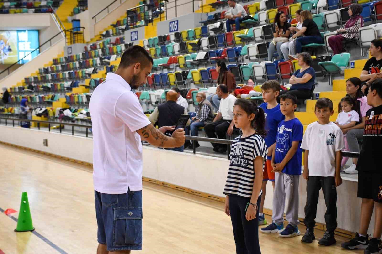 Balıkesir’de yetenekli sporcular keşfediliyor, şampiyonlar yetişiyor