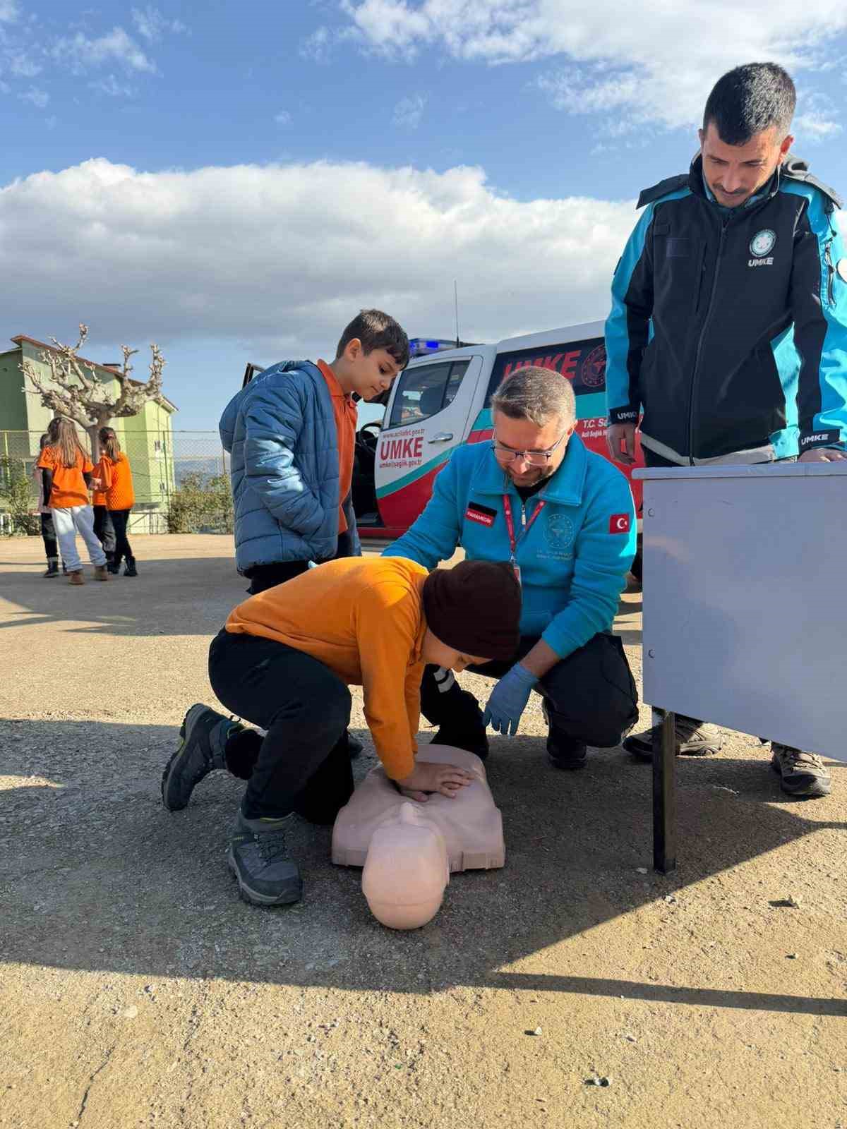 Karacasu’da miniklere sağlıklı gelecek eğitimi