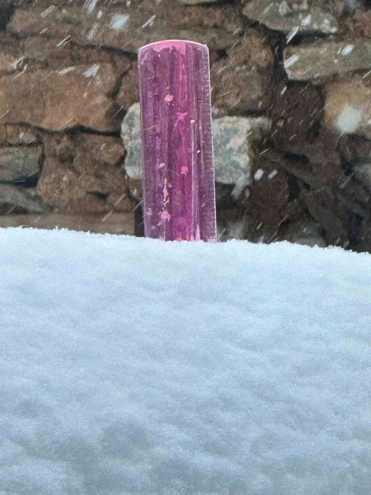 Eskişehir’de kar kalınlığı 25 santimetreyi geçti, yollar kapandı