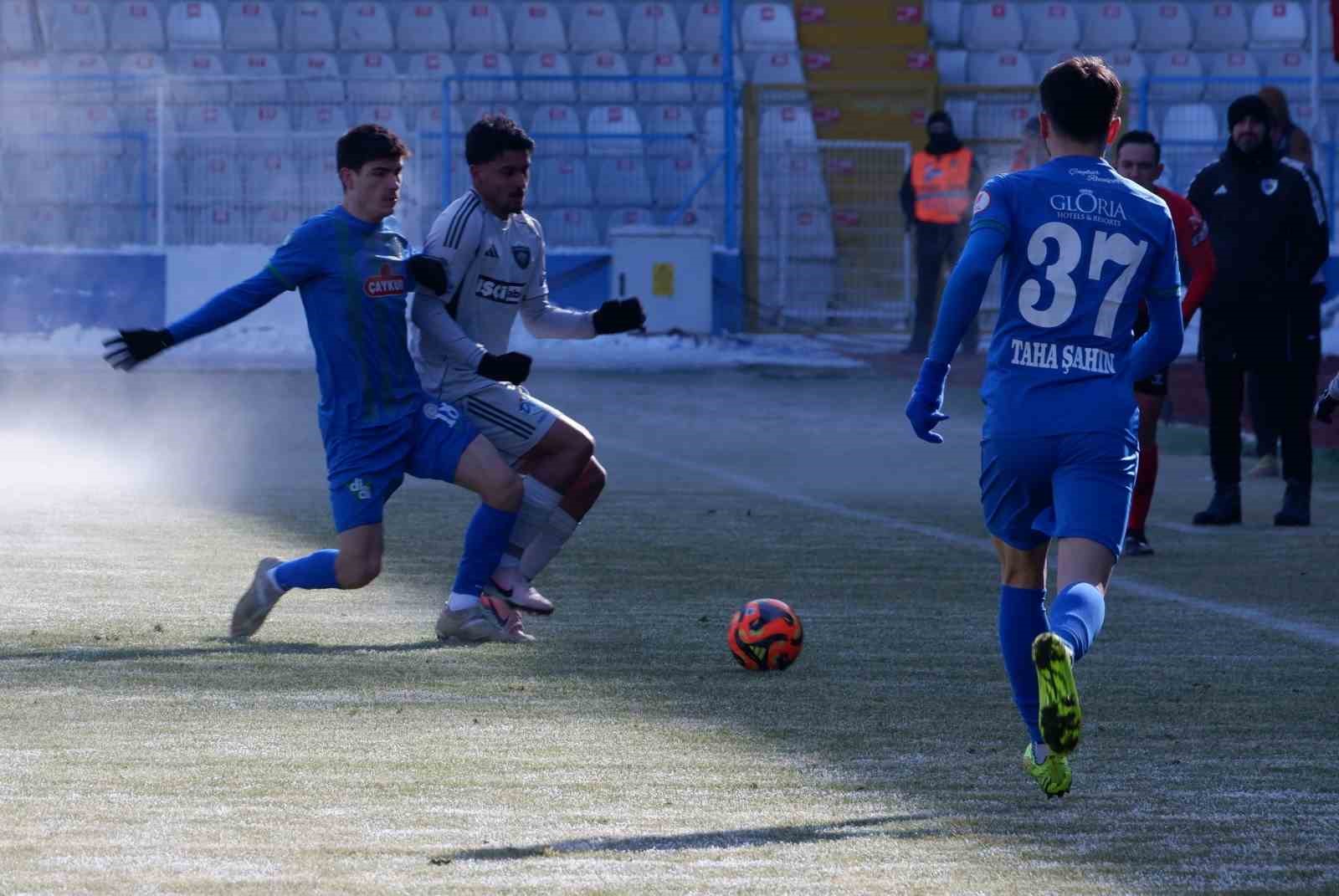 Ziraat Türkiye Kupası: Erzurumspor FK: 2 - Çaykur Rizespor: 0