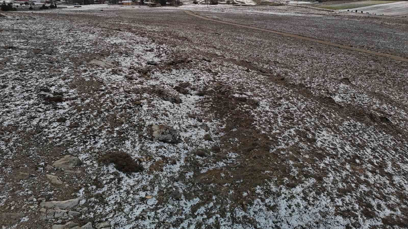 Eskişehir’deki köyde ilginç arazi sıkıntısı