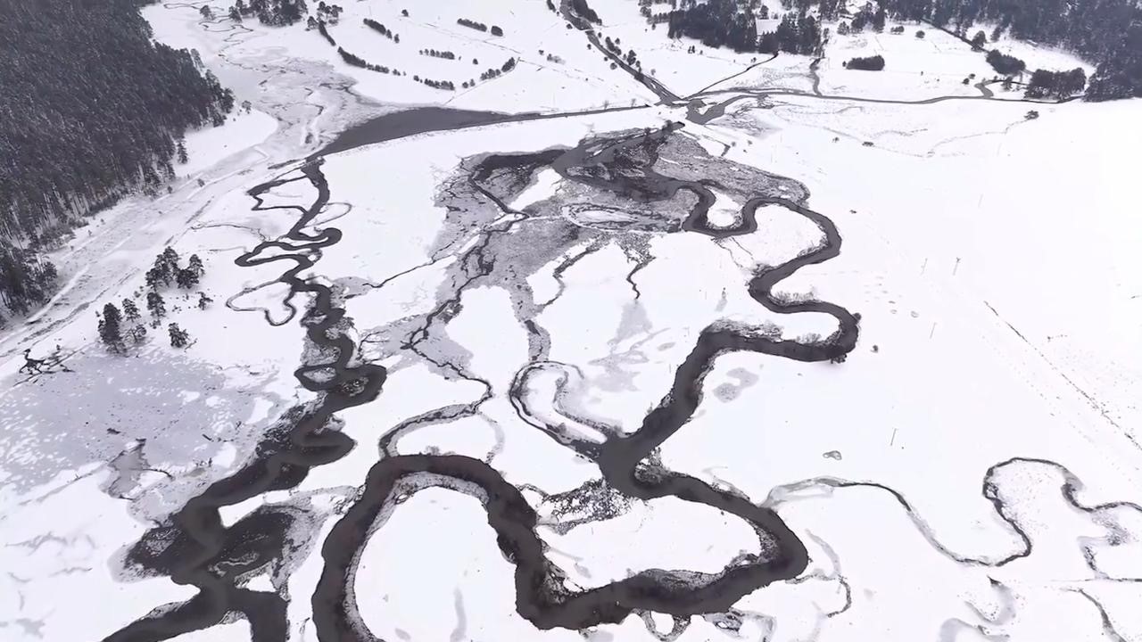 Kamp severlerin uğrak noktası Aladağlar’da kış güzelliği