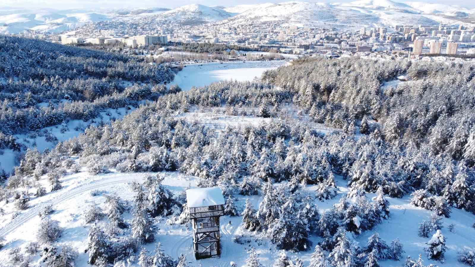 Türkiye’nin ilk Milli Parkı Çamlık’ta kar manzarası havadan görüntülendi