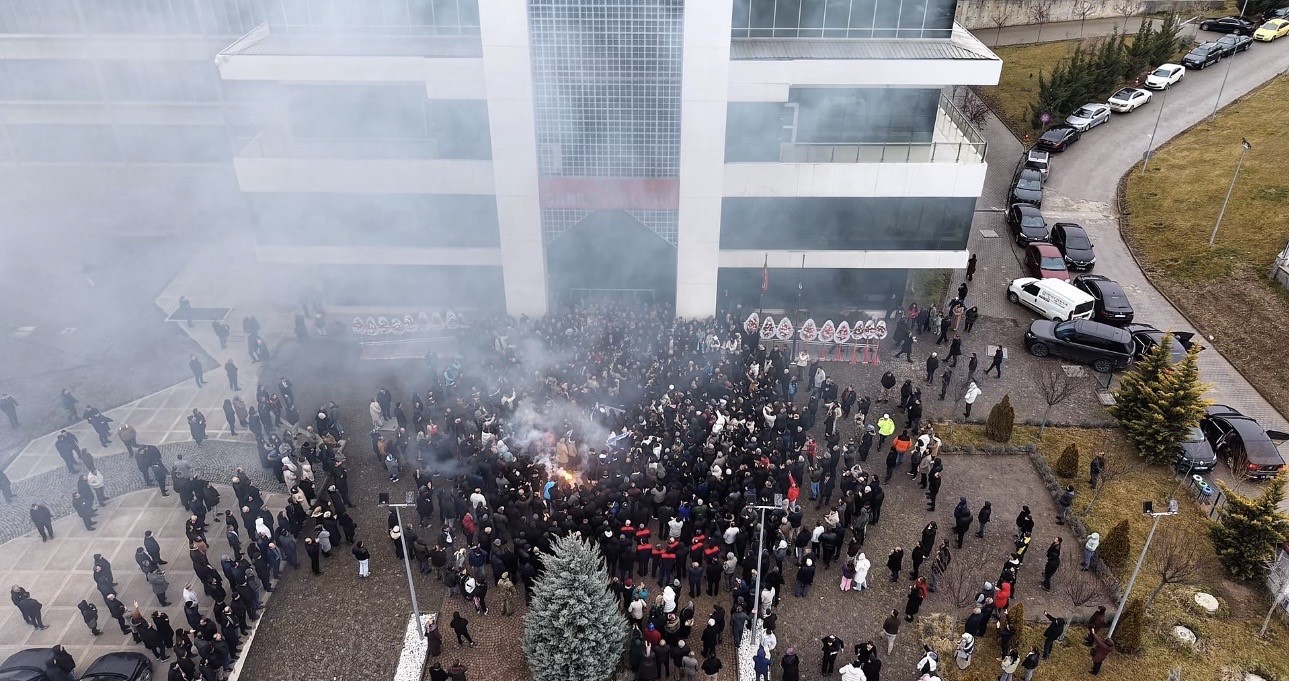 Vali Taşolar’a Çankırılardan duygusal veda