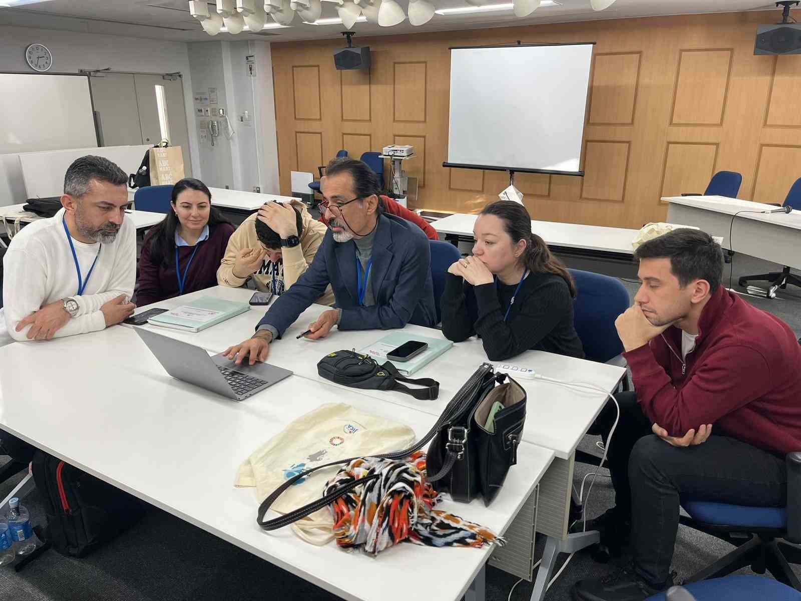 Mersin Büyükşehir Belediyesi deprem riskine karşı Japonya deneyimini inceledi