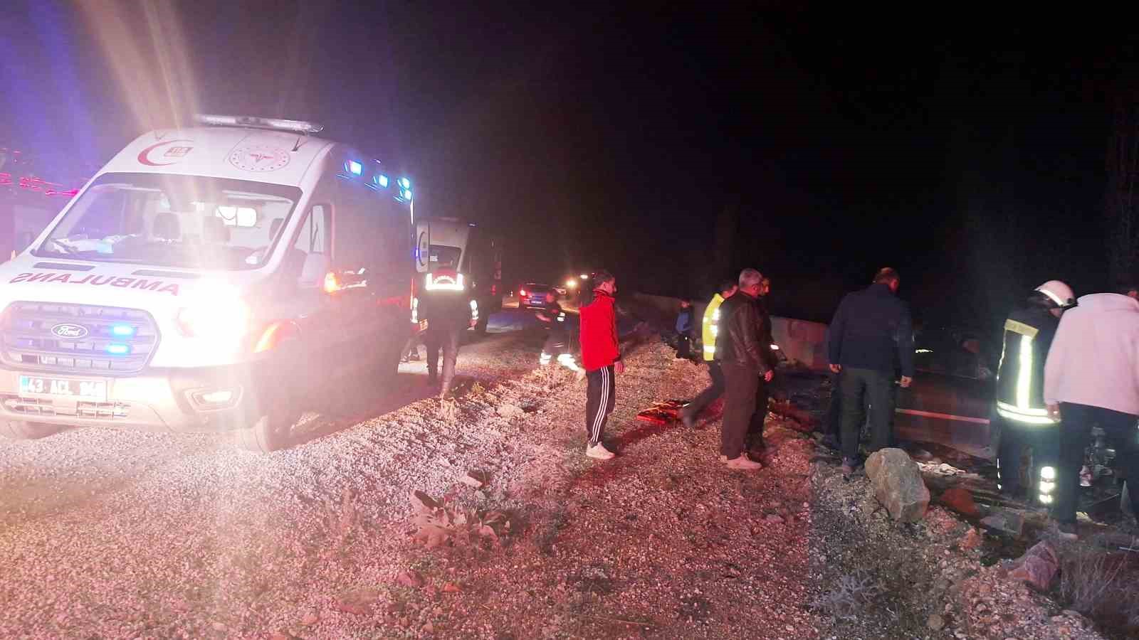 Hisarcık’ta otomobil ile motosiklete çarpıştı: 2 yaralı