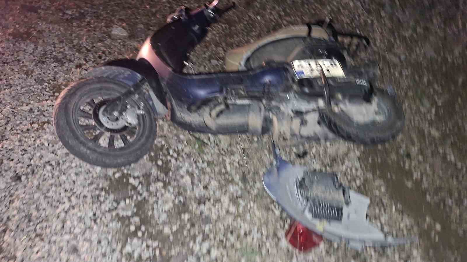 Hisarcık’ta otomobil ile motosiklete çarpıştı: 2 yaralı