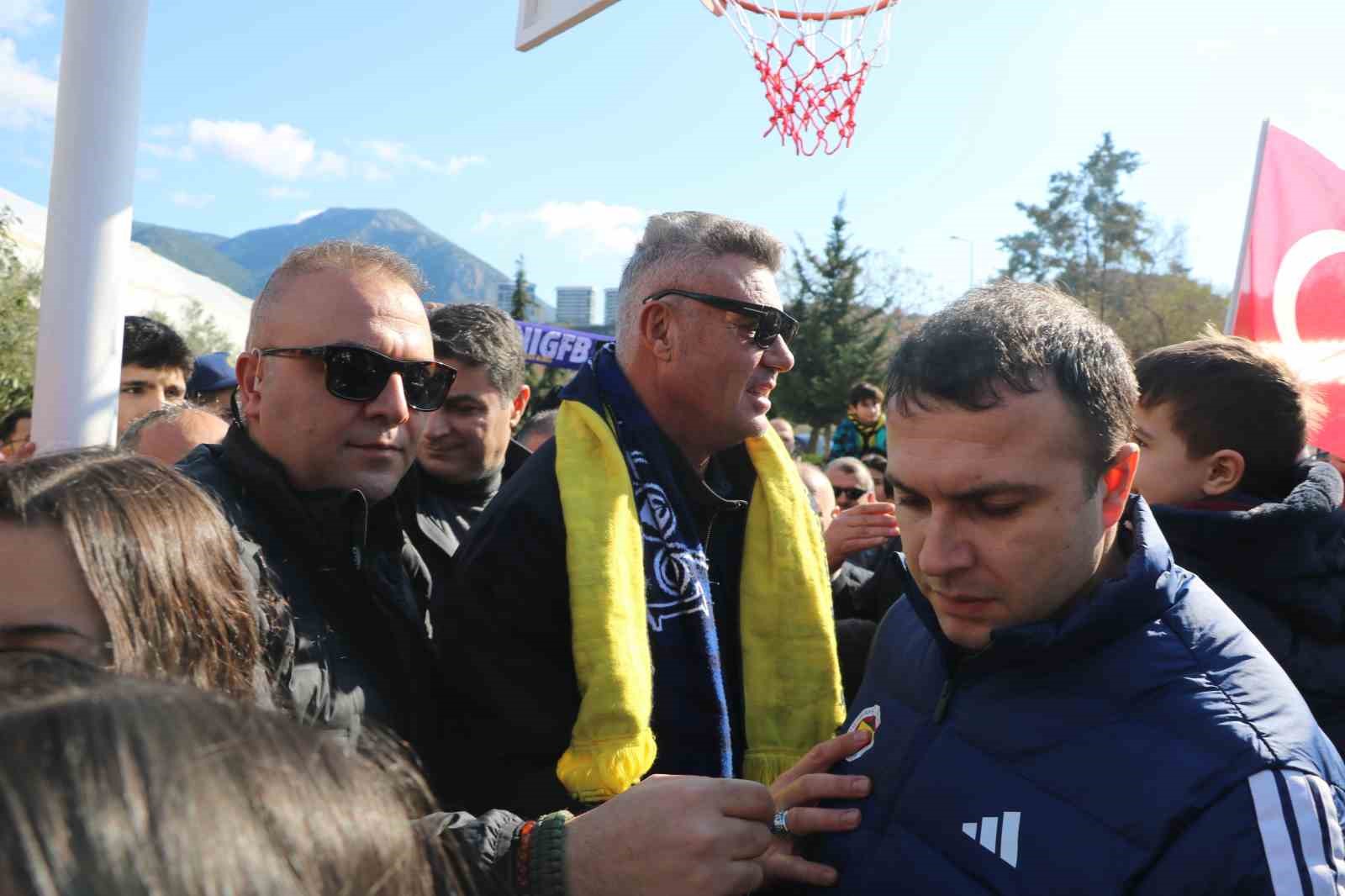 Fenerbahçe Başkanı Saran, Alanya’da kütüphane açılışına katıldı