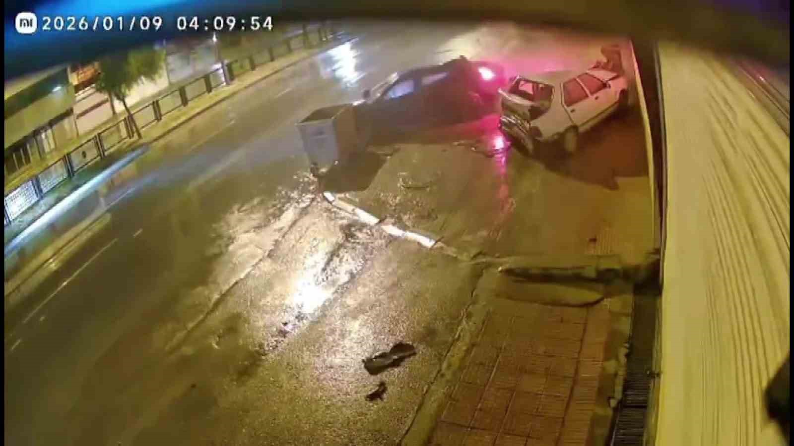 Adana’da feci kaza: O anlar kamerada