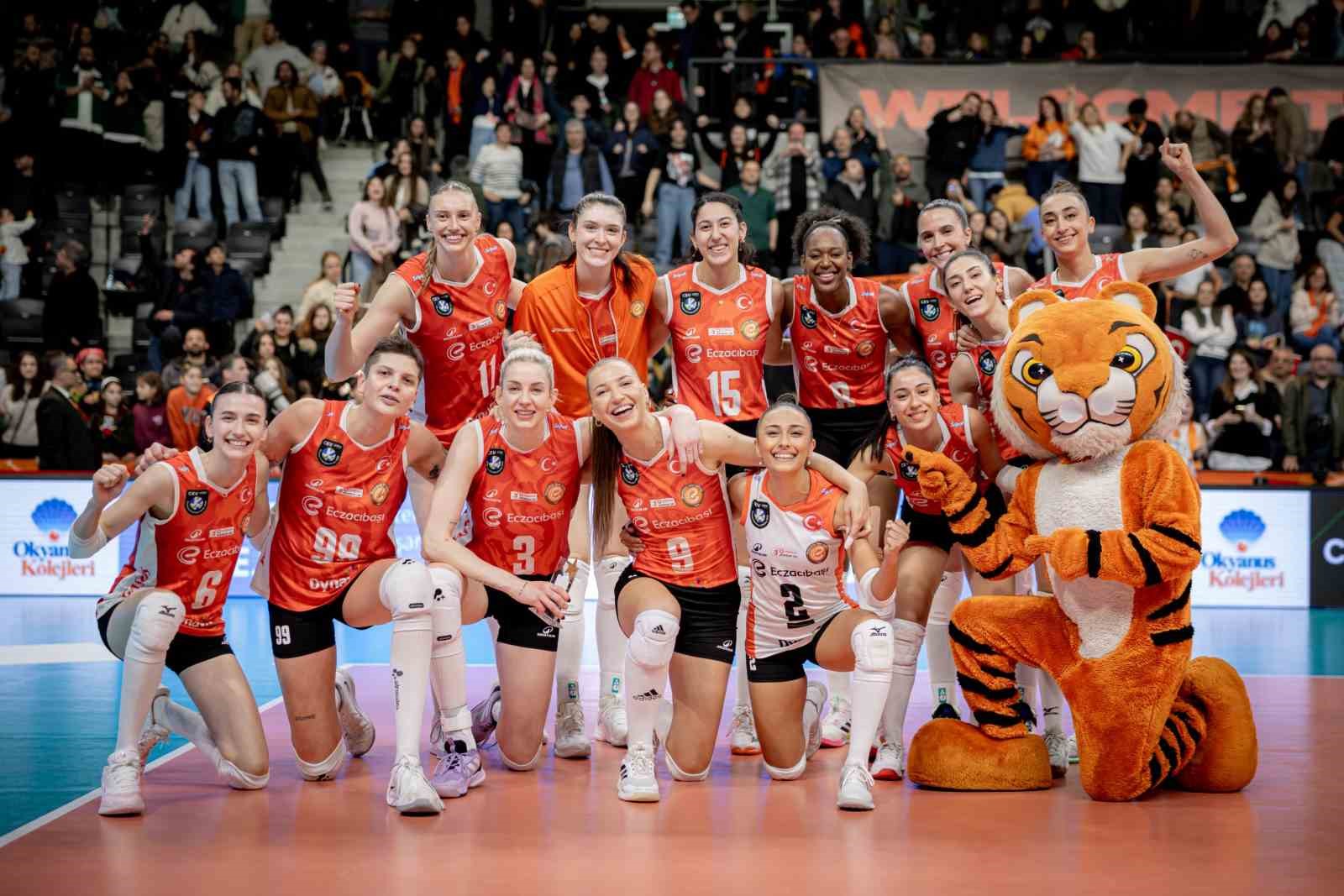 Eczacıbaşı Dynavit, Olympiakos’a set vermedi