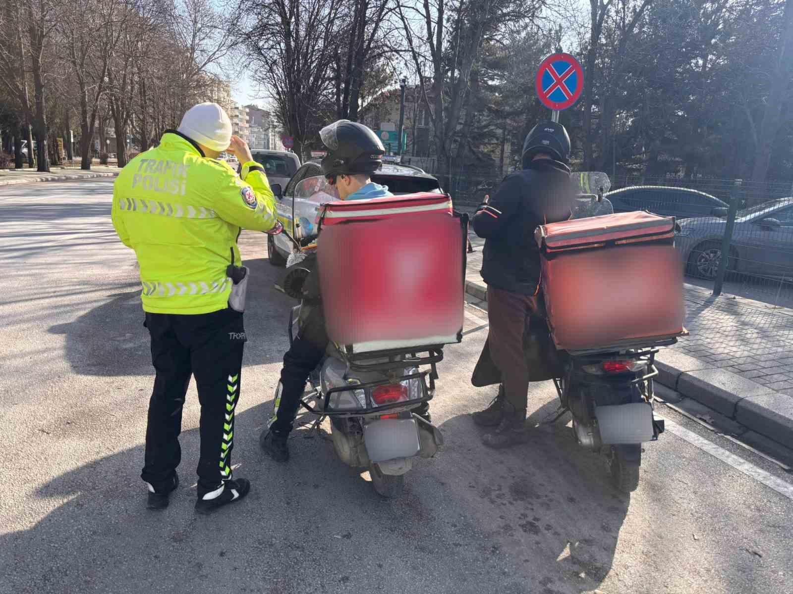 Polis ekiplerince 205 motosiklet ve motorlu bisiklet sürücüsü denetlendi