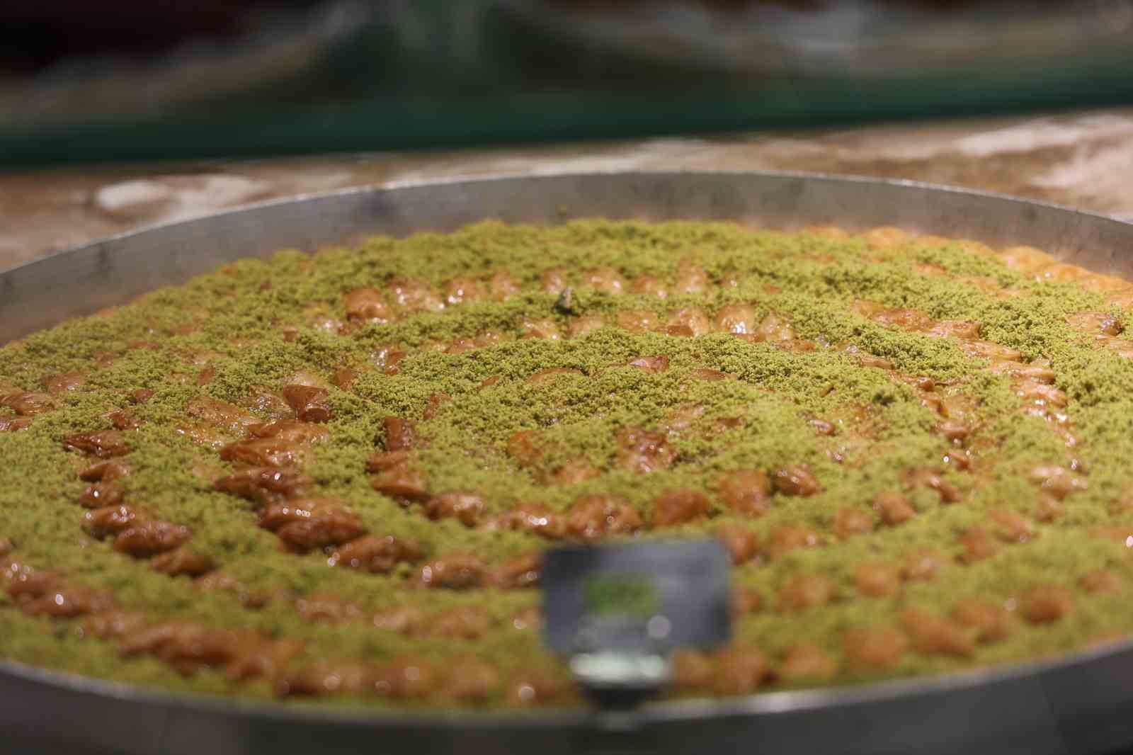 Diyarbakır’ın köklü tatlı firmasının kampanyası satışları 5 katına çıkardı