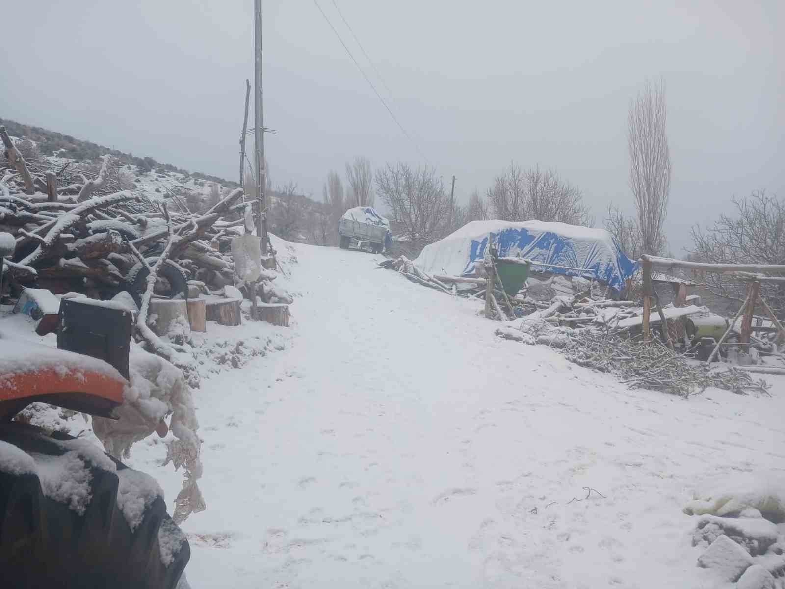 Çorum’da kar yağışı etkili oldu