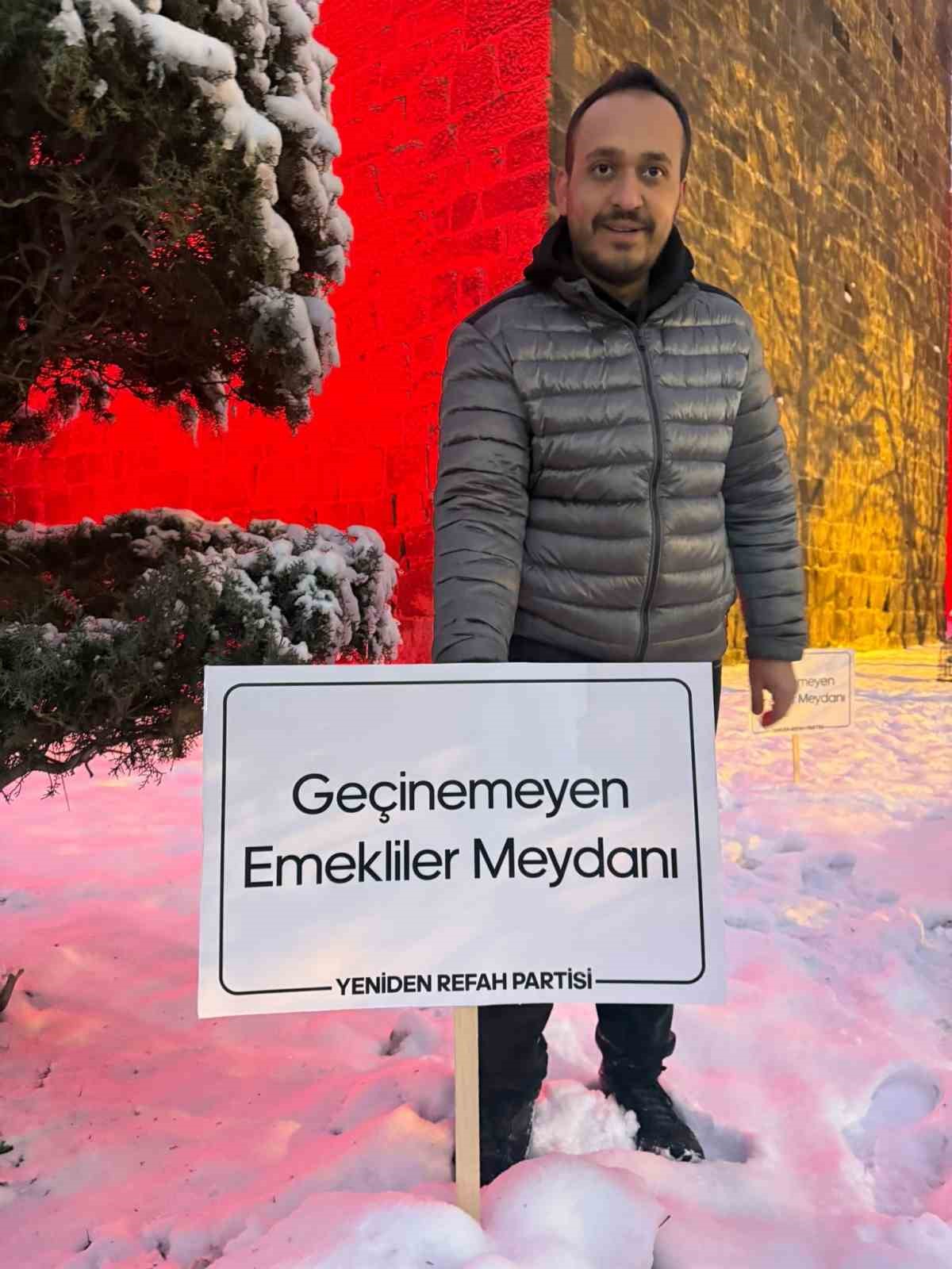 Özcan Başkandan Cumhuriyet Meydanı’na yeni isim teklifi