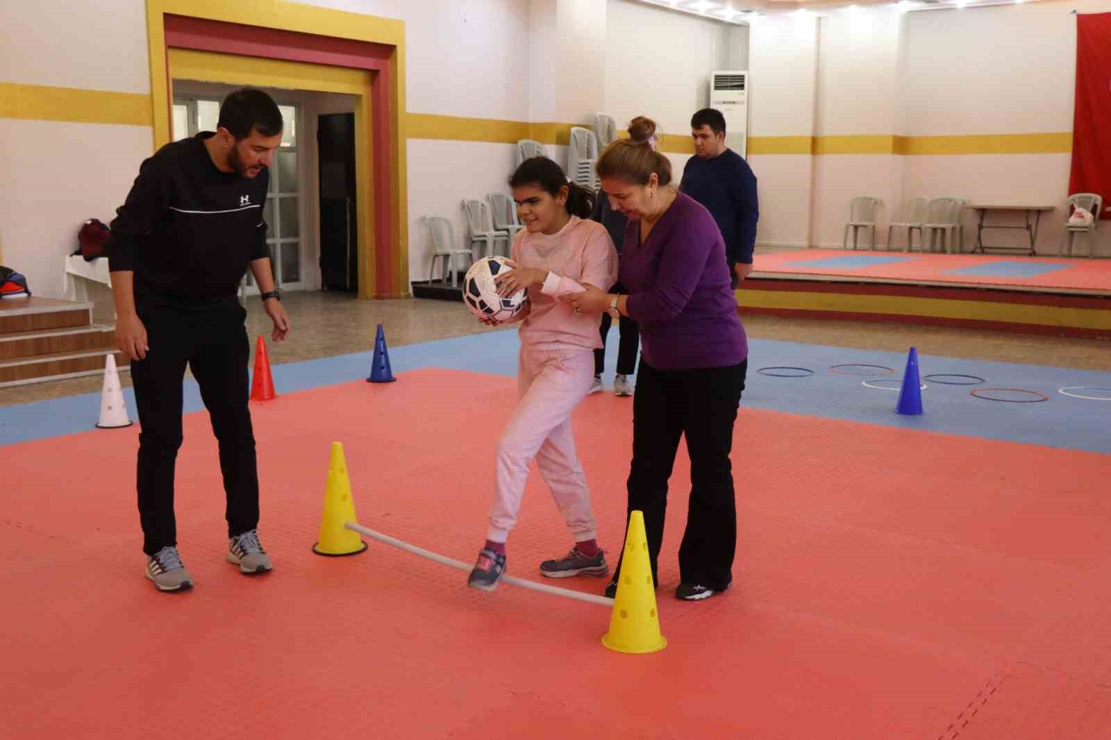 Nazilli Belediyesi’nin otizmli çocuklara yönelik spor kursları başladı