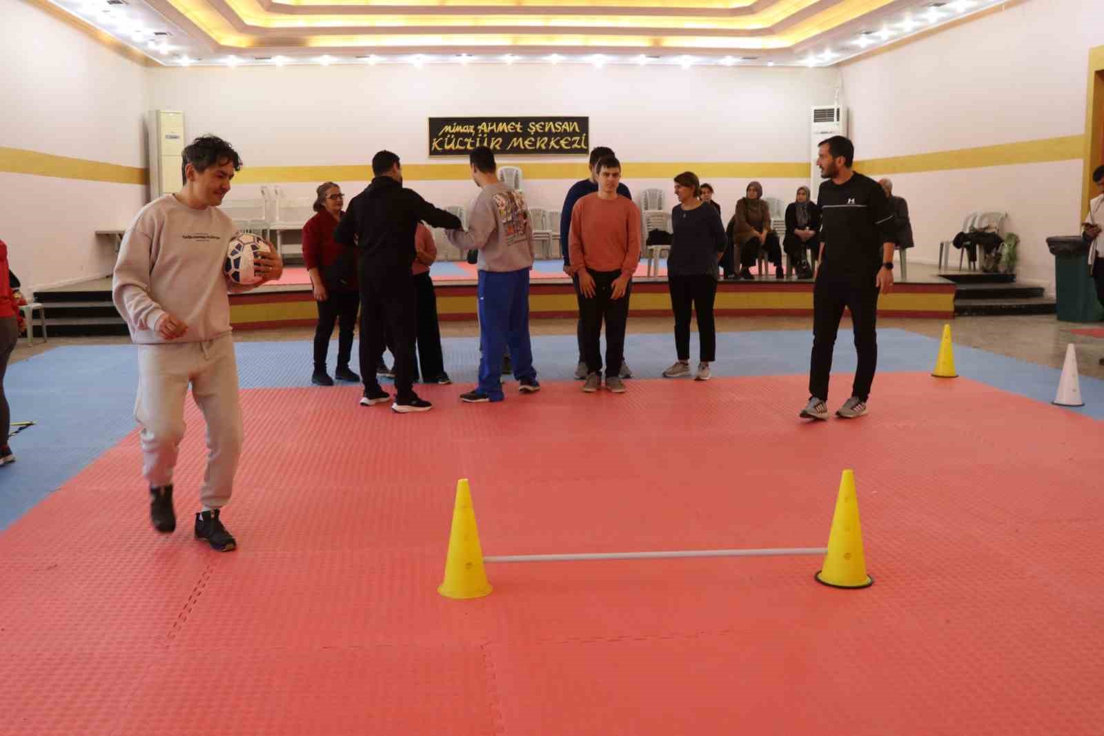 Nazilli Belediyesi’nin otizmli çocuklara yönelik spor kursları başladı