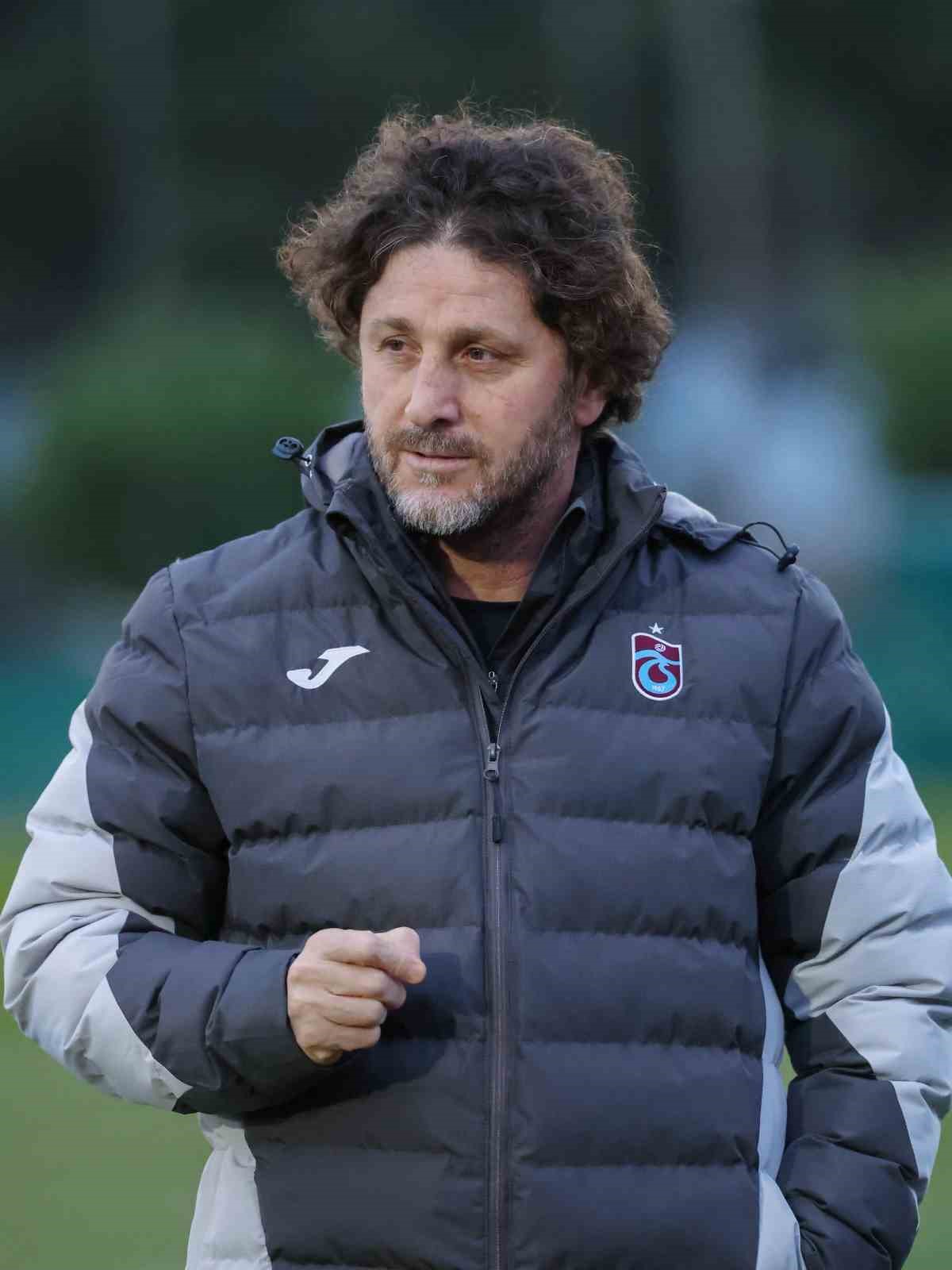 Trabzonspor’un yeni transferi Chibuike Nwaiwu ilk antrenmanına çıktı