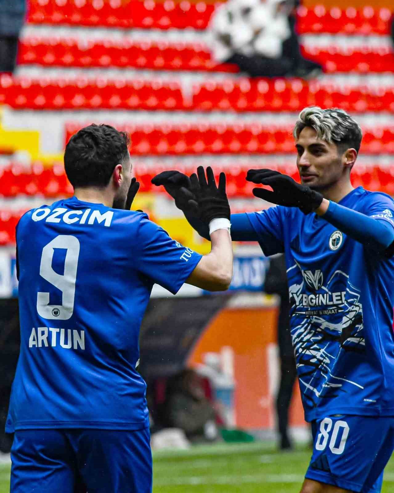 Erciyes 38 FK evinde farklı kazandı