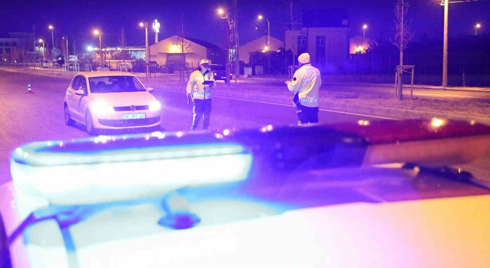 Aksaray’da trafik ekiplerinden alkol denetimi