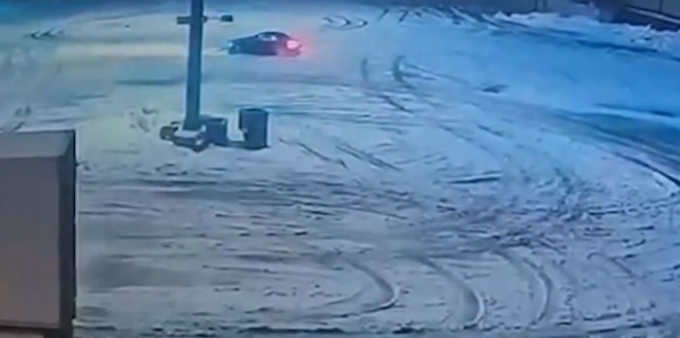 Bolu’da karla kaplı tesiste ‘drift’ keyfi pahalıya patladı