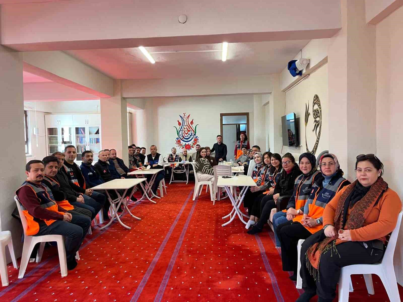 Gediz’de okullarda afet farkındalık eğitimleri düzenlendi