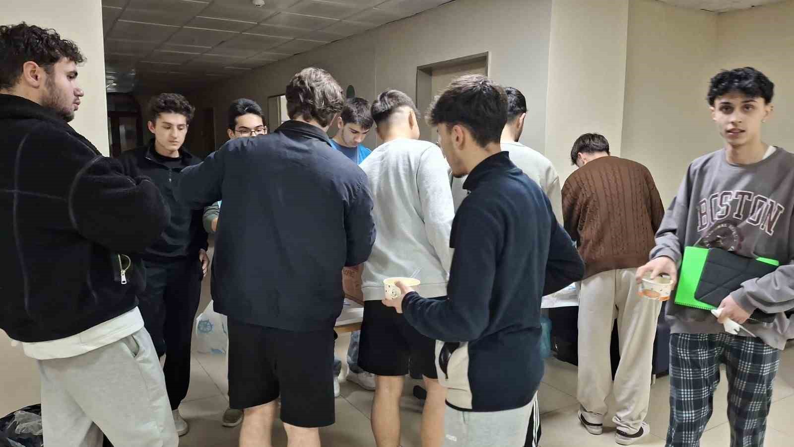 Sivrihisar’da KYK öğrencilerine final morali