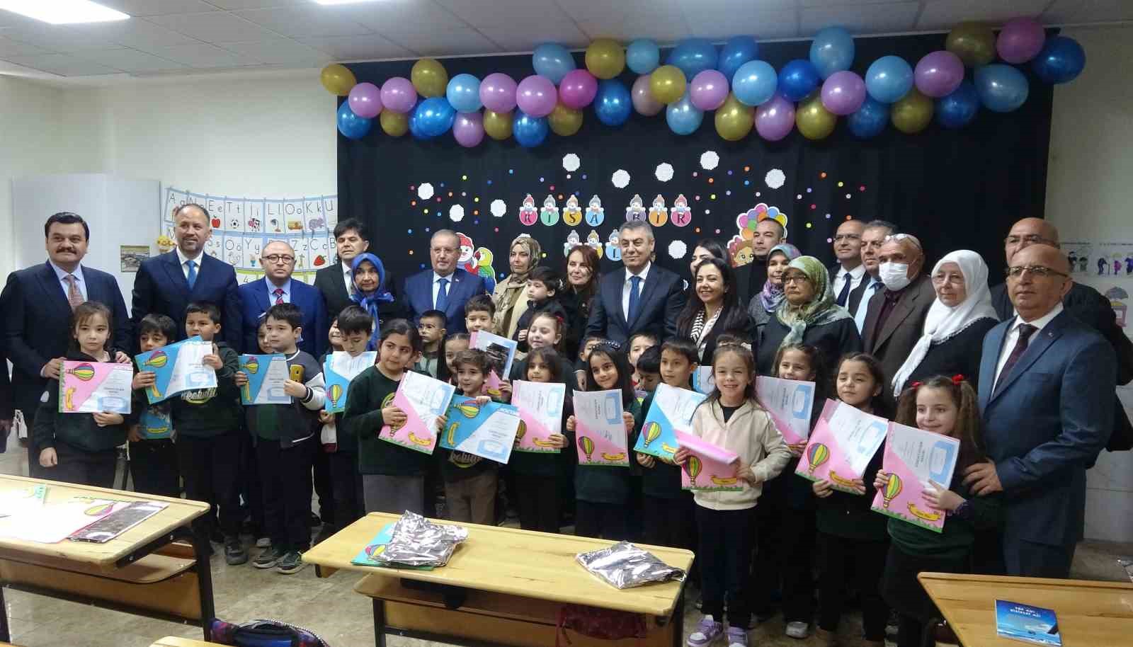 Karne gününde duygulandıran tören: Şehitlerin ismi verilen okullar açıldı