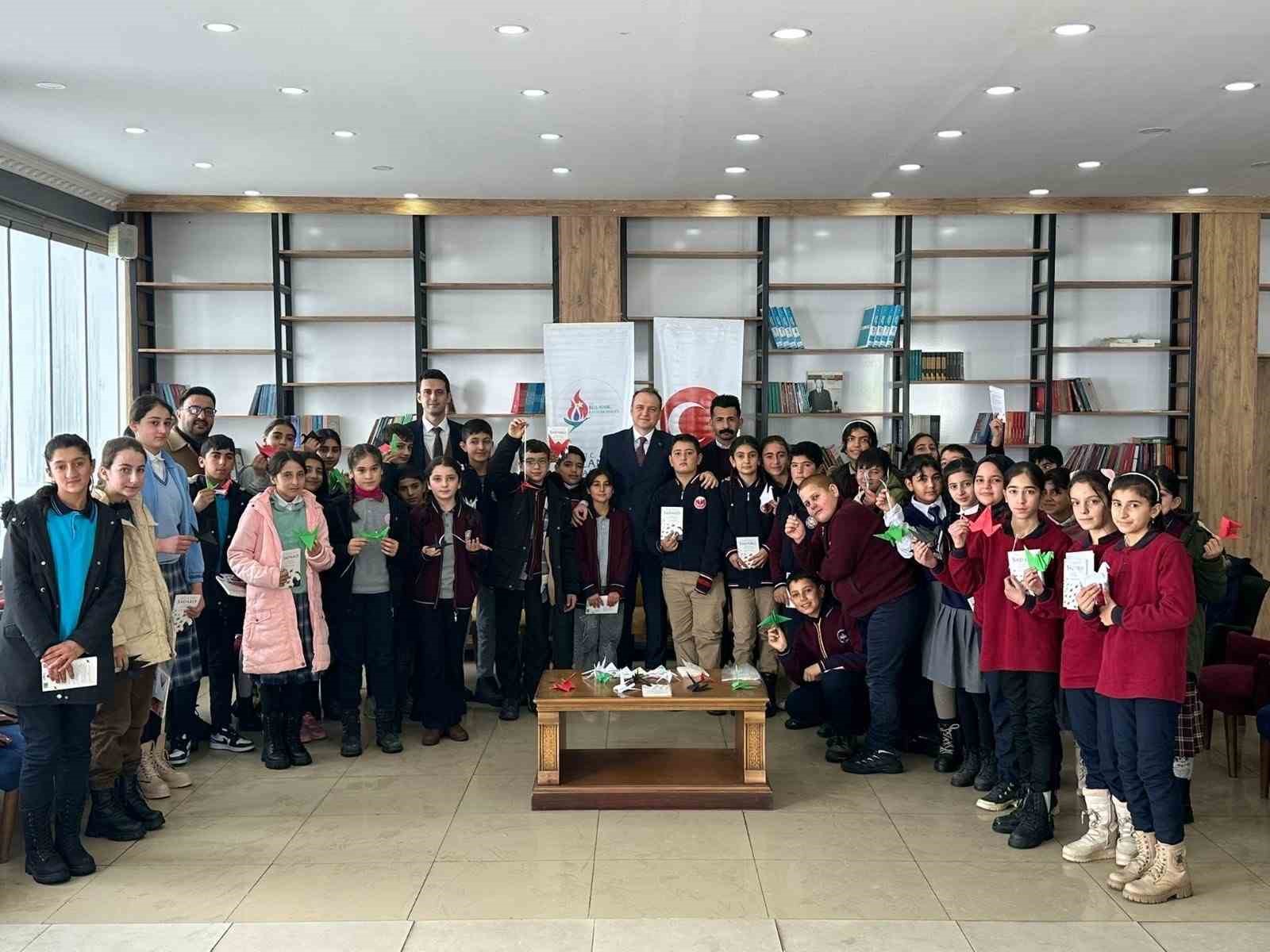 Bulanık’tan Gazze’ye Umut Köprüsü: Bin turna kuşu barış için kanat çırpıyor