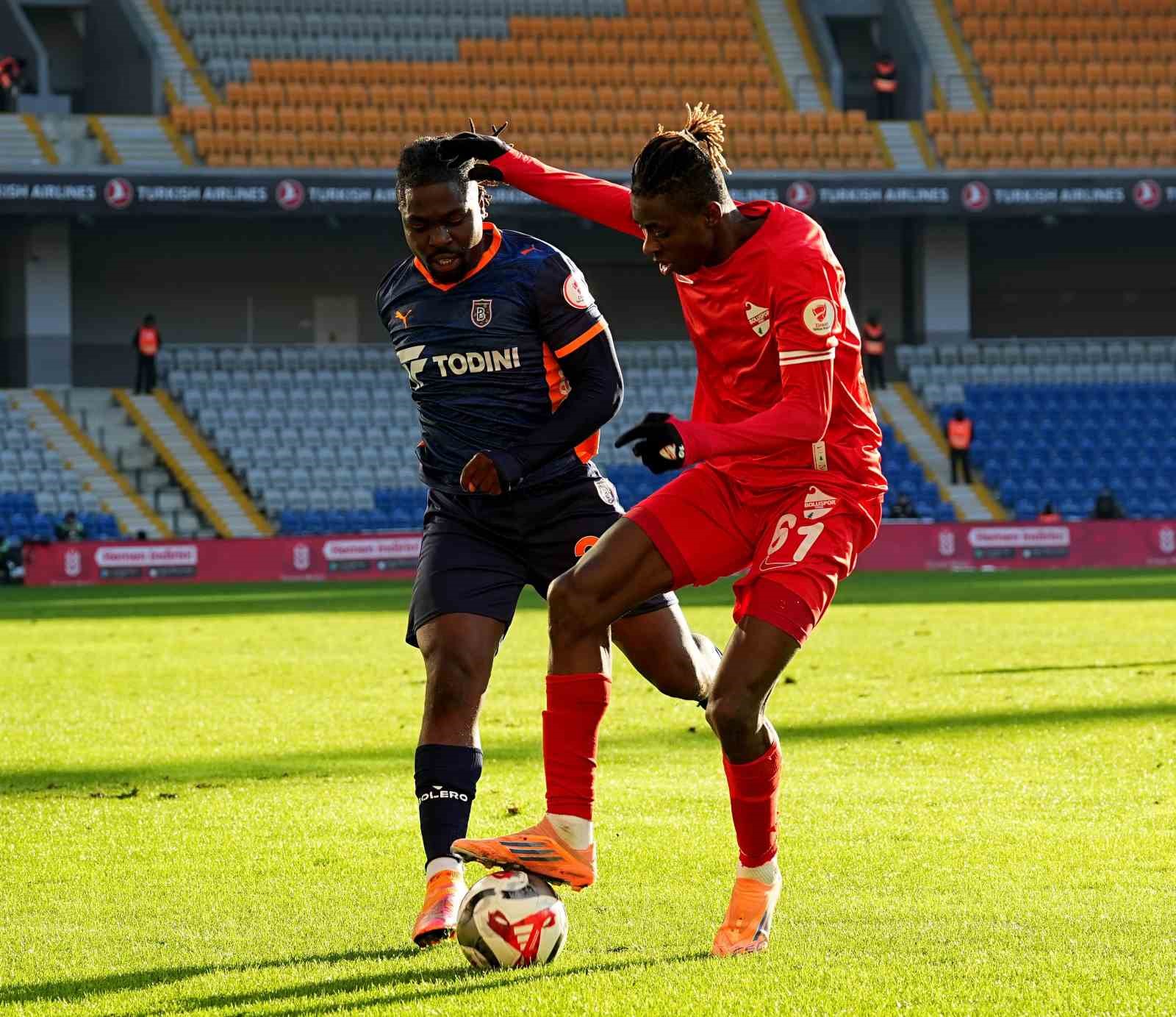 Ziraat Türkiye Kupası: RAMS Başakşehir: 1 - Boluspor: 1 (İlk yarı)