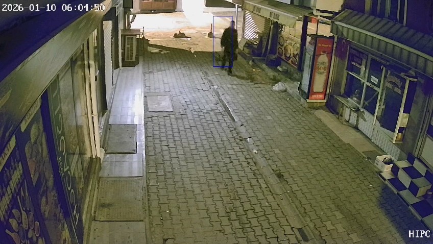 Edirne’de iş yerlerinden hırsızlık yapan şahıs son işinde yakalandı