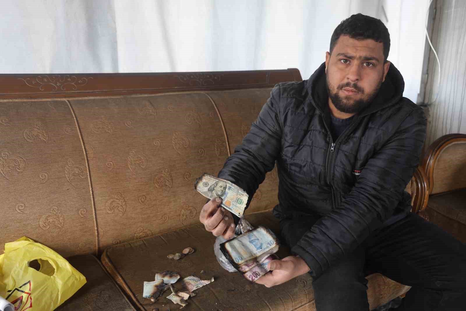 Depremde eşini ve evladını kaybeden kadın, ikinci kez felaketi yaşadığı yangında tüm birikimini ve yuvasını kaybetti