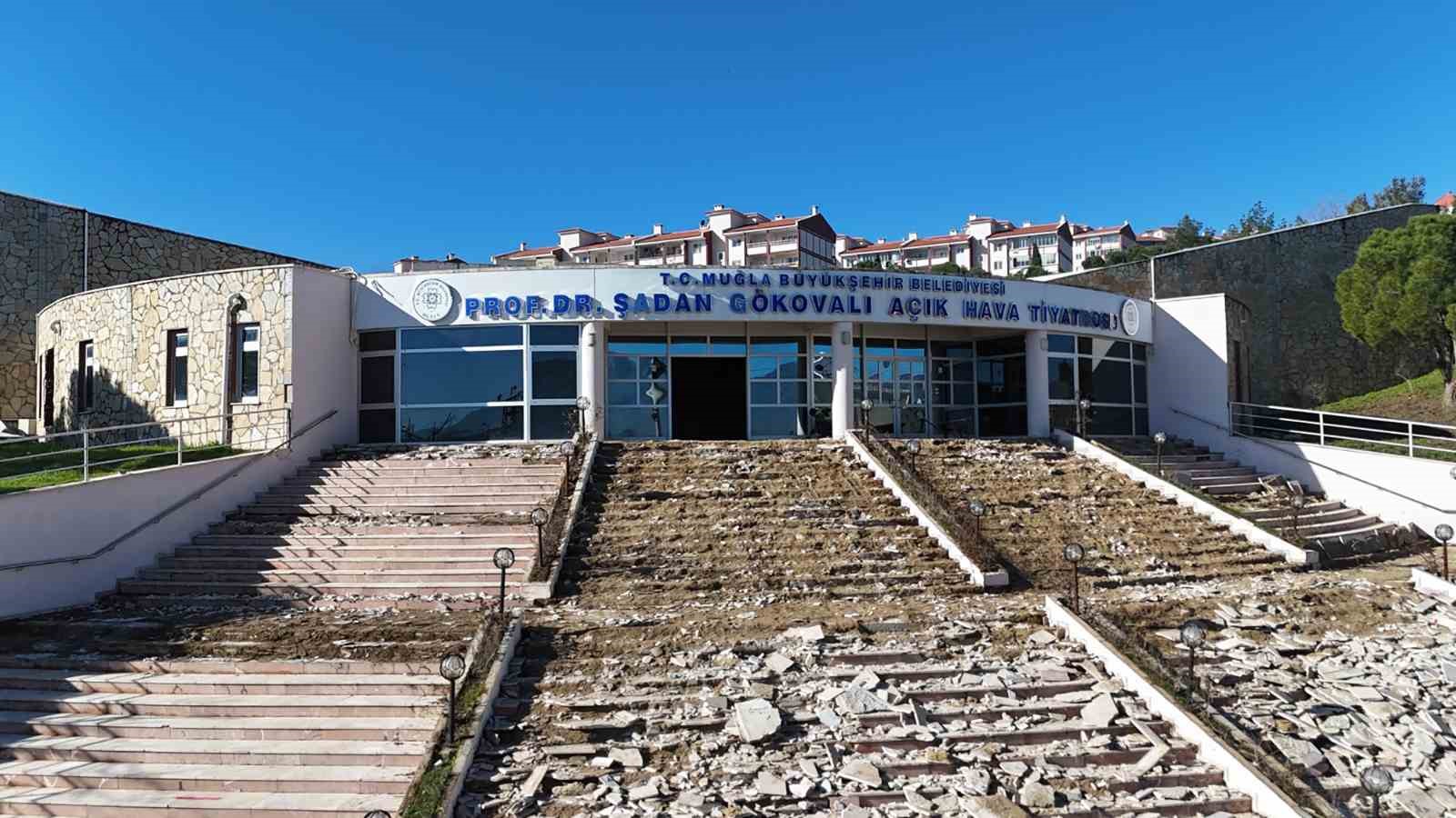 Şadan Gökovalı Açık Hava Tiyatrosu çağdaş bir yapıya kavuşuyor